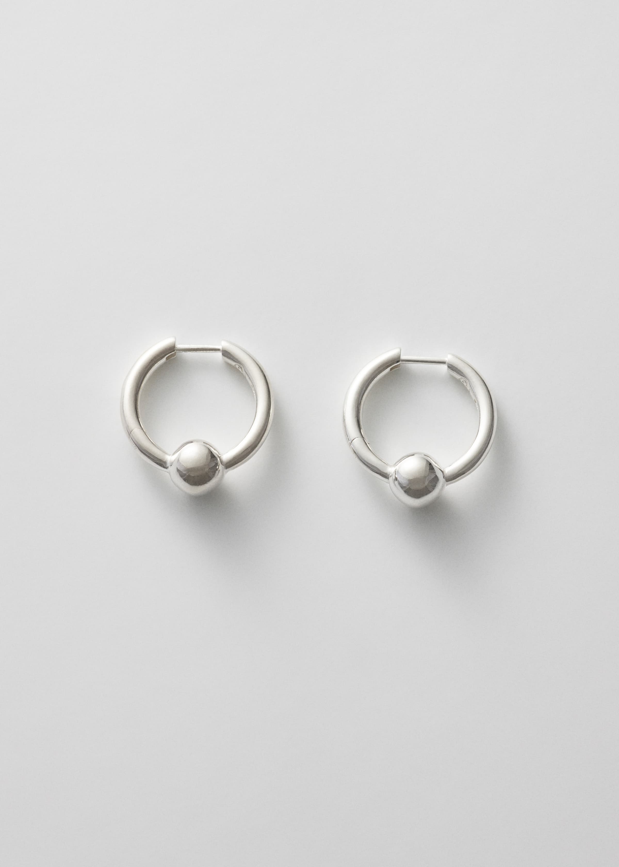 Pearl earrings medium
