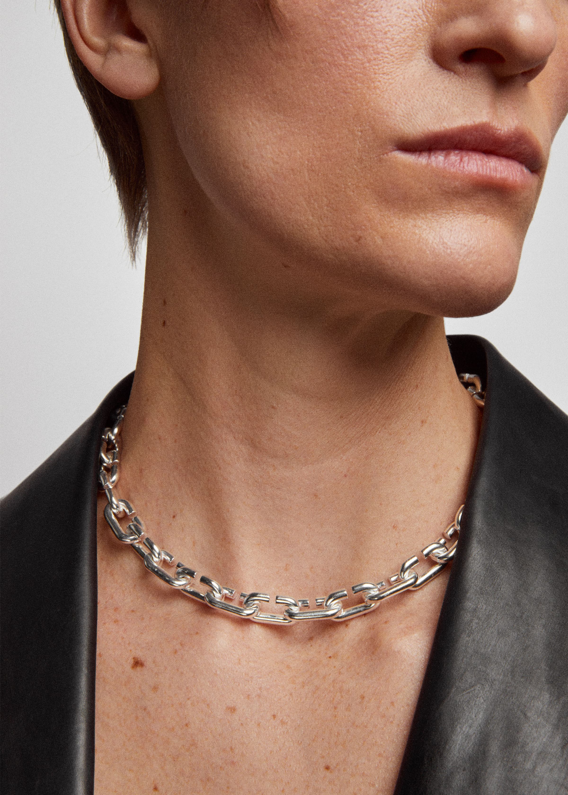 C necklace thick