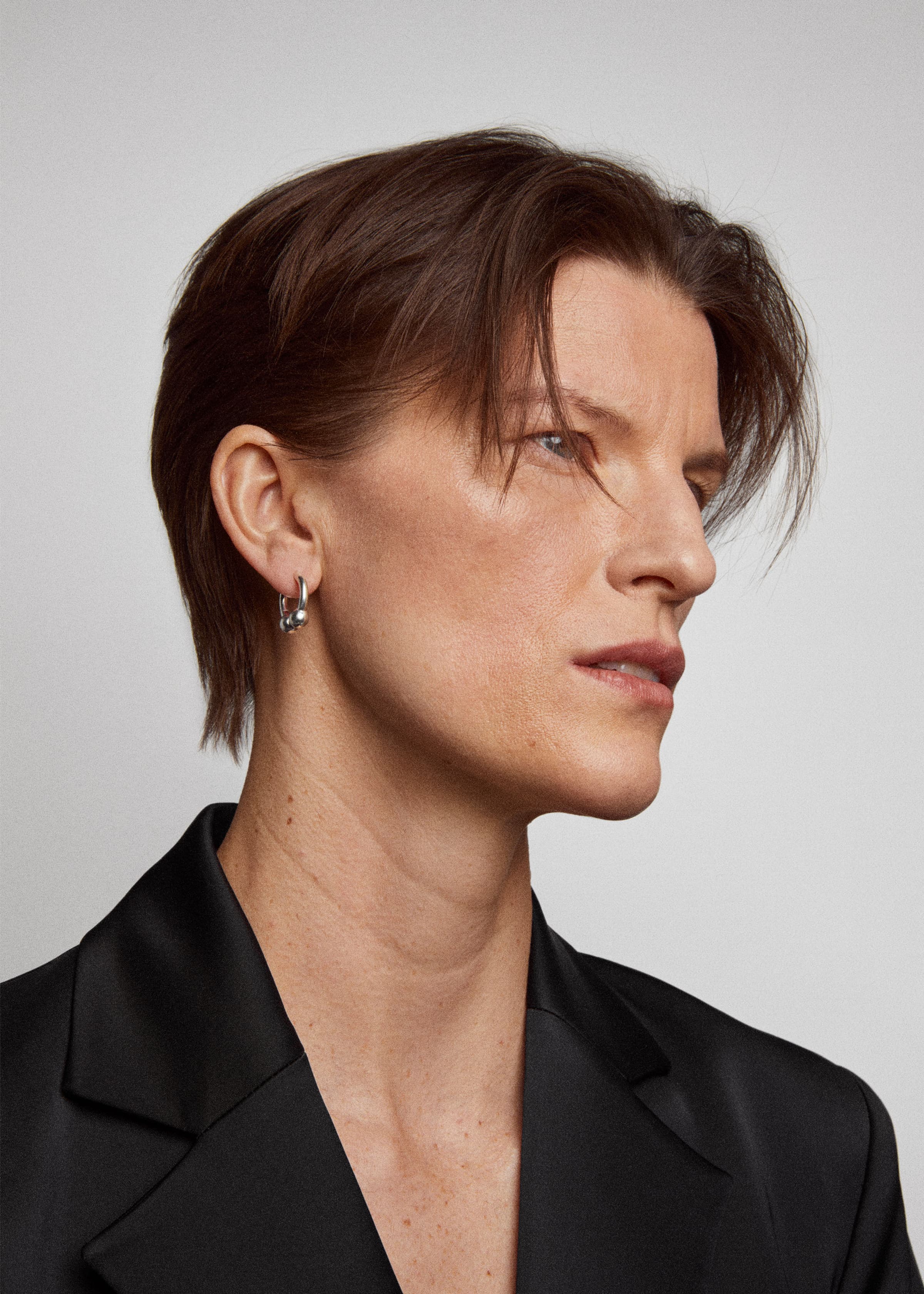 Pearl earrings two