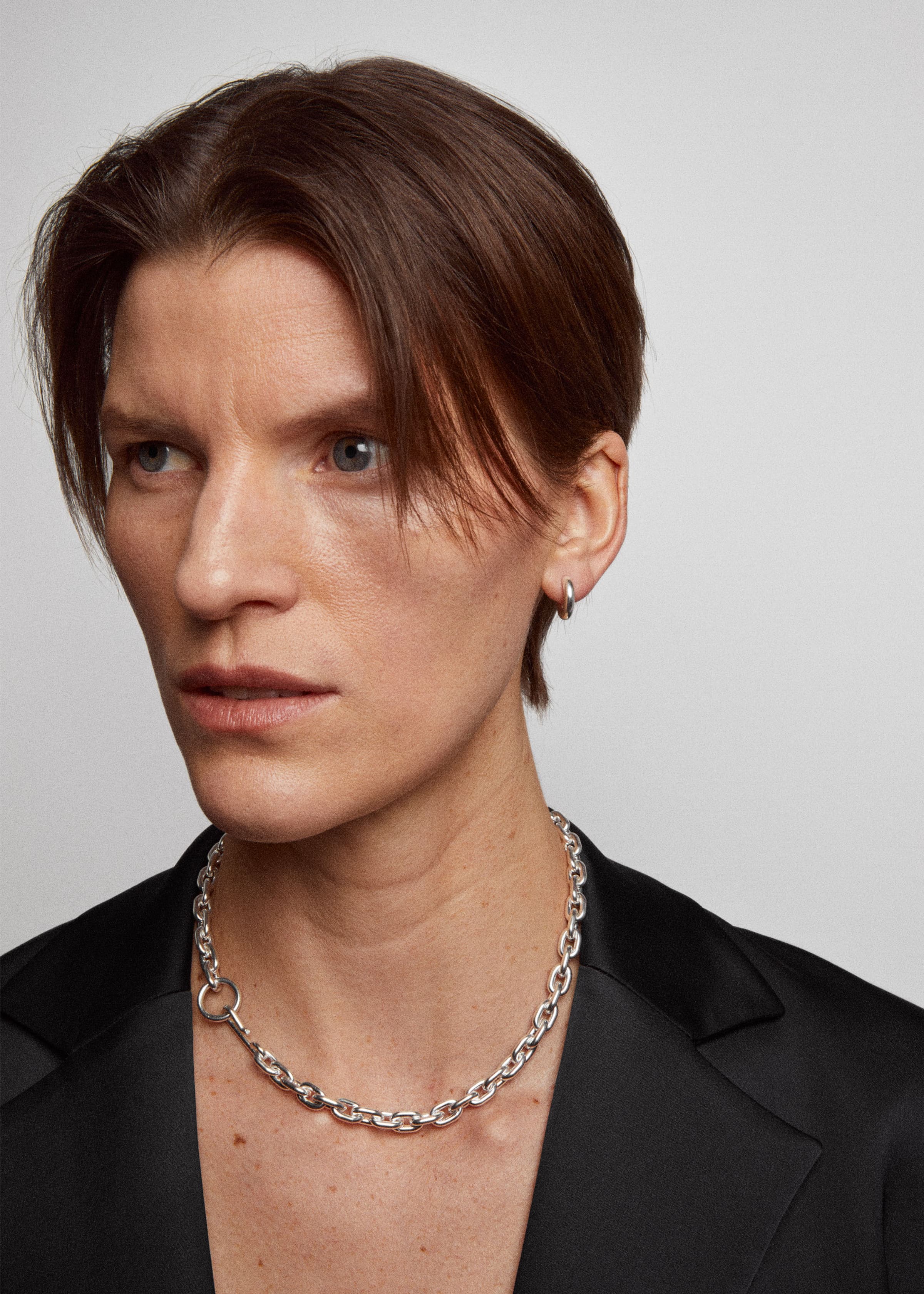 Standard necklace mid