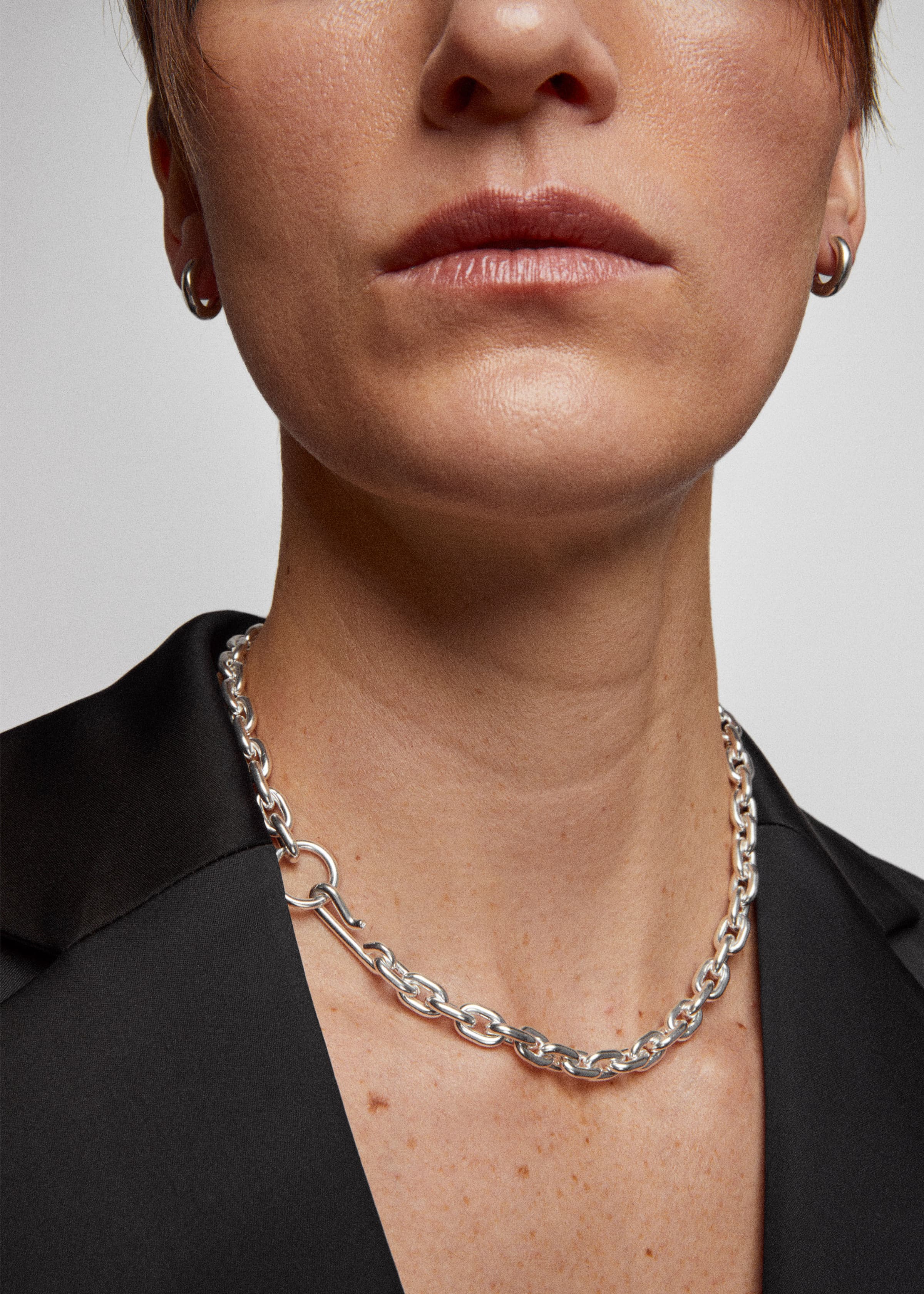 Standard necklace mid