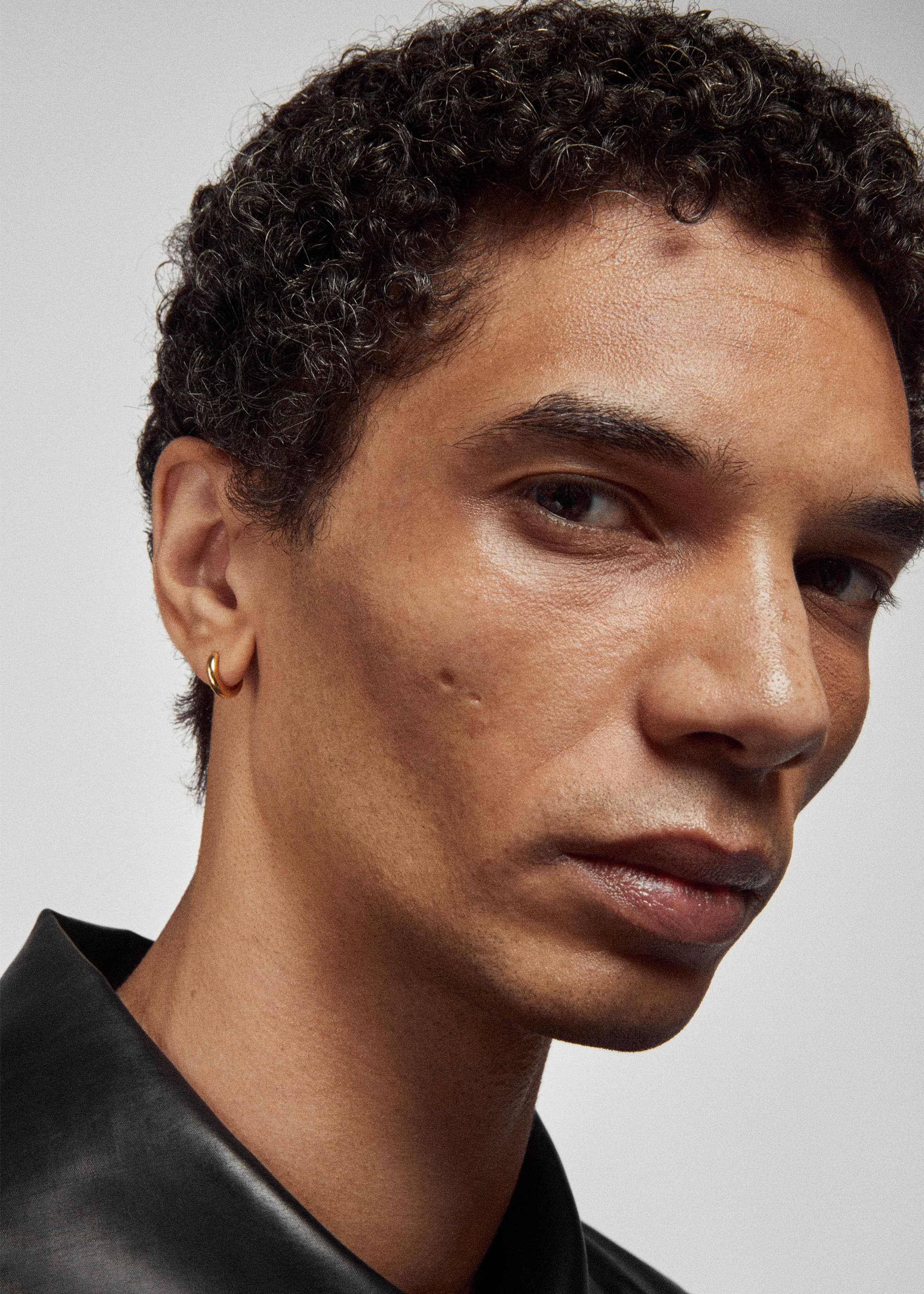 Almost earrings extra small