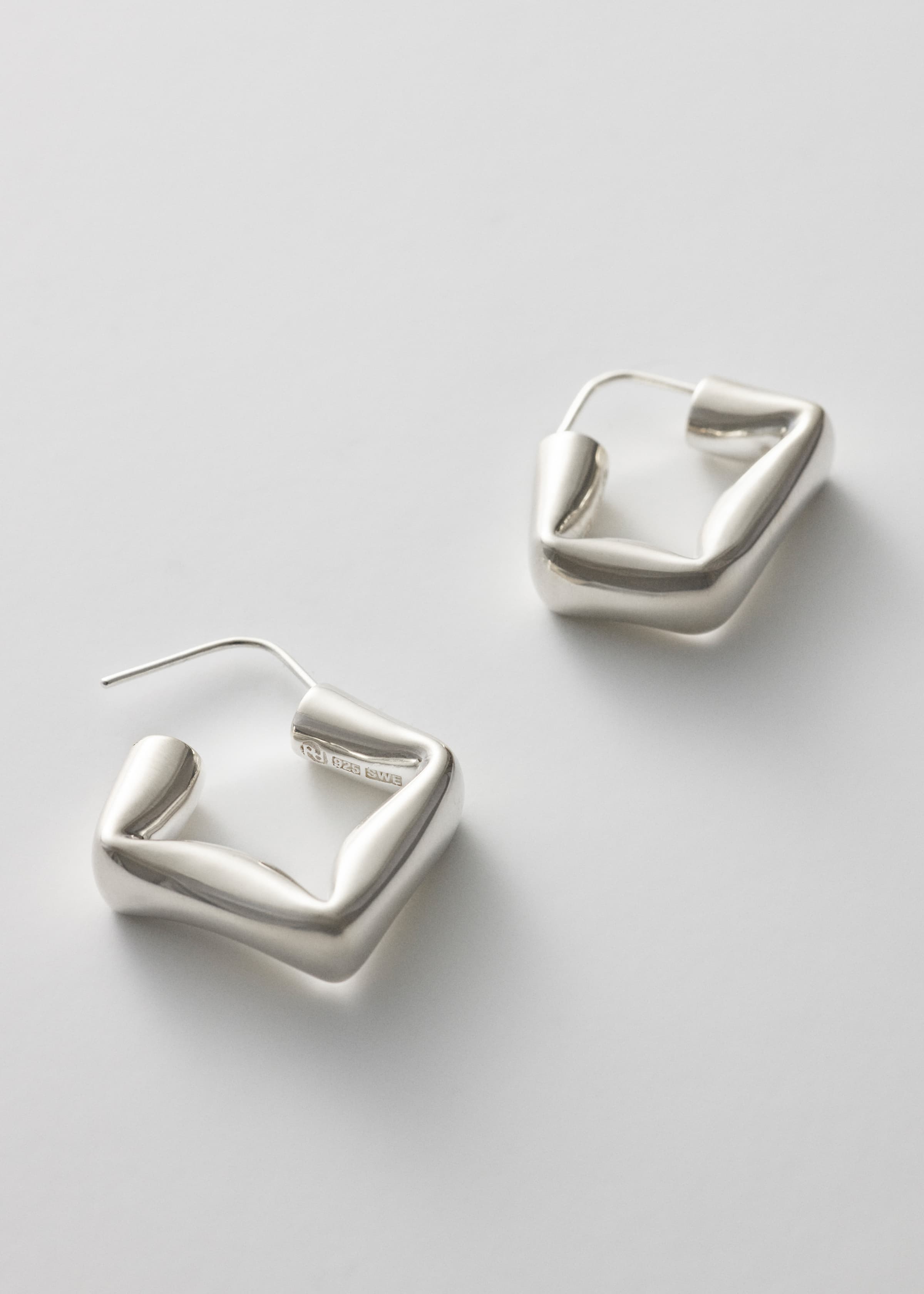 Straw earrings large