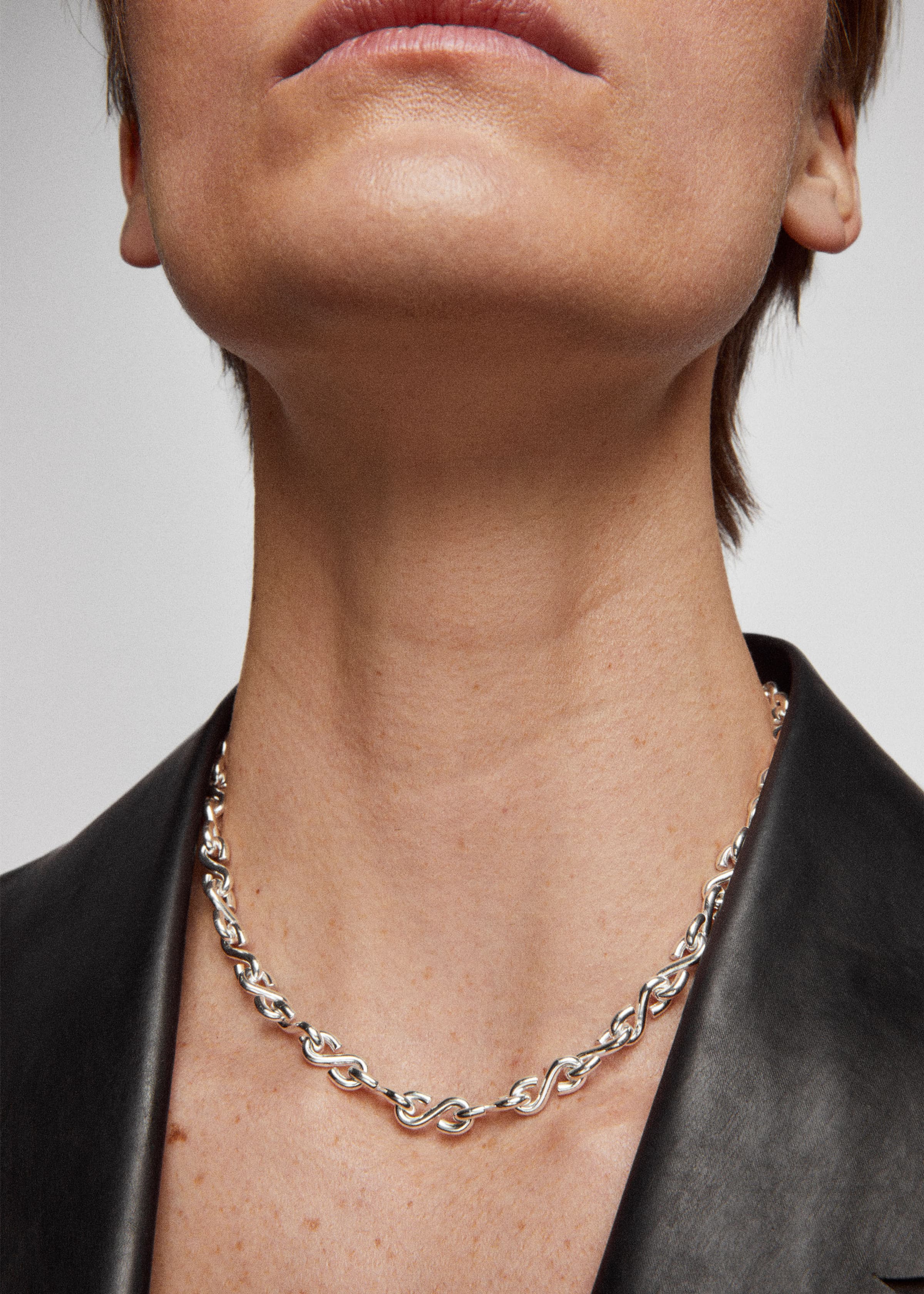 S necklace thin