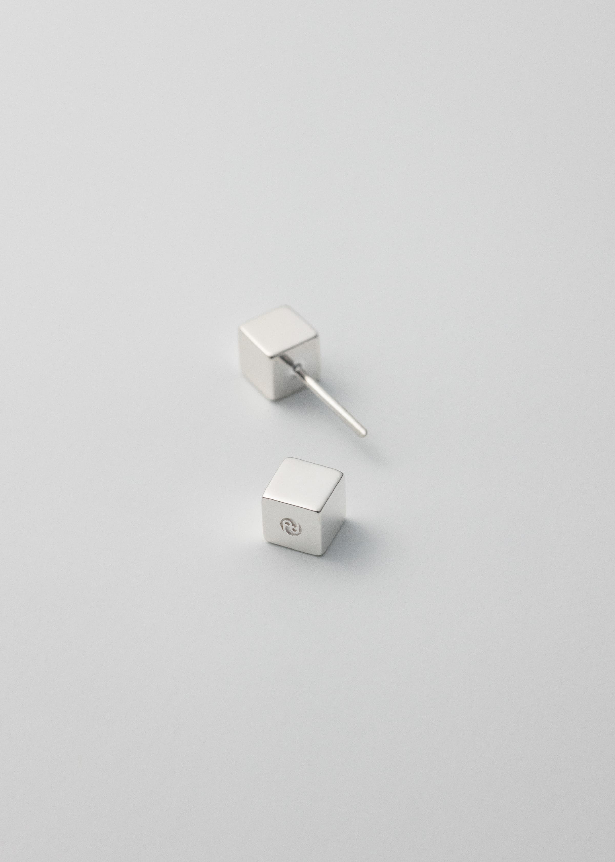 Square earring stud