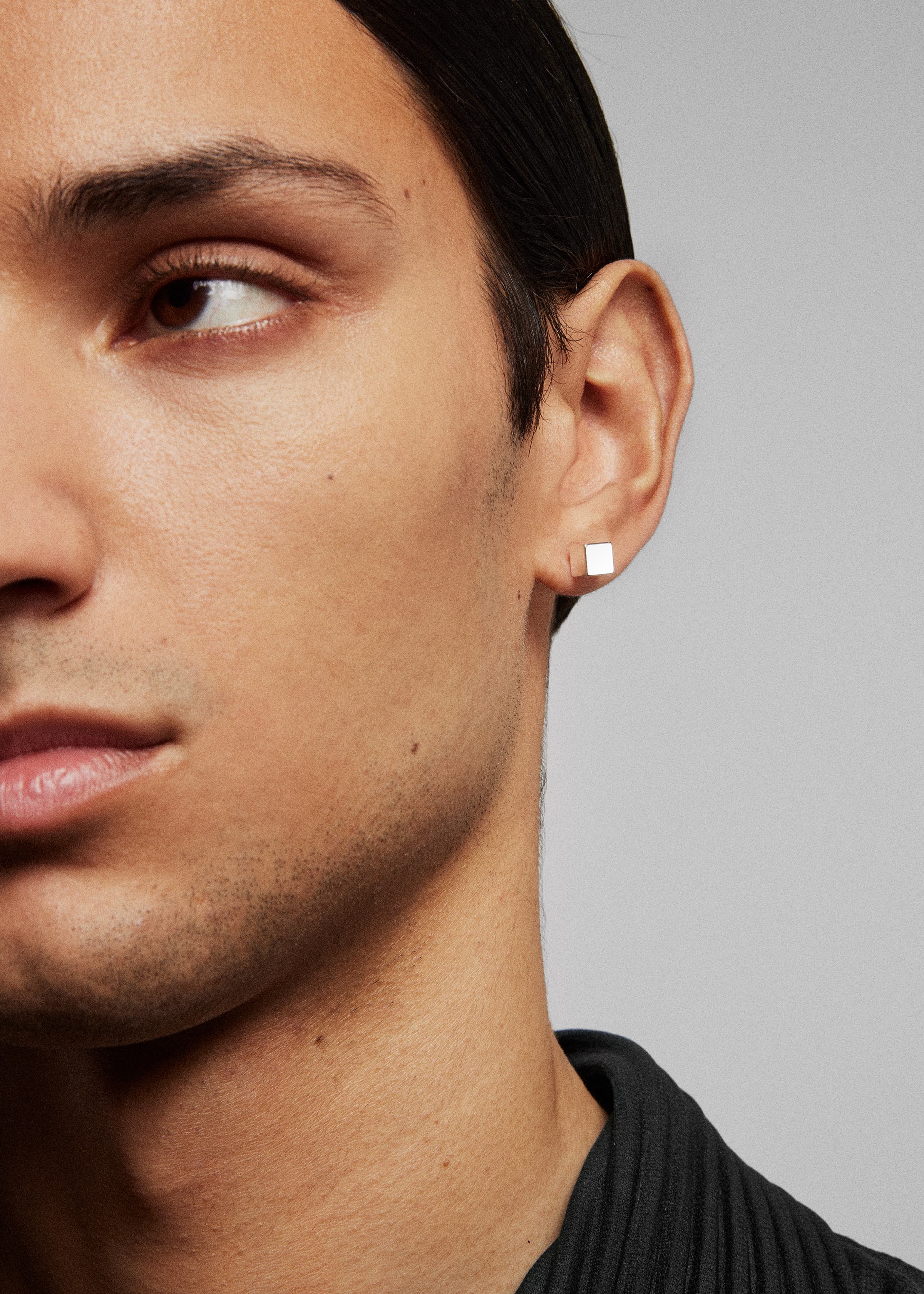 Square earring stud
