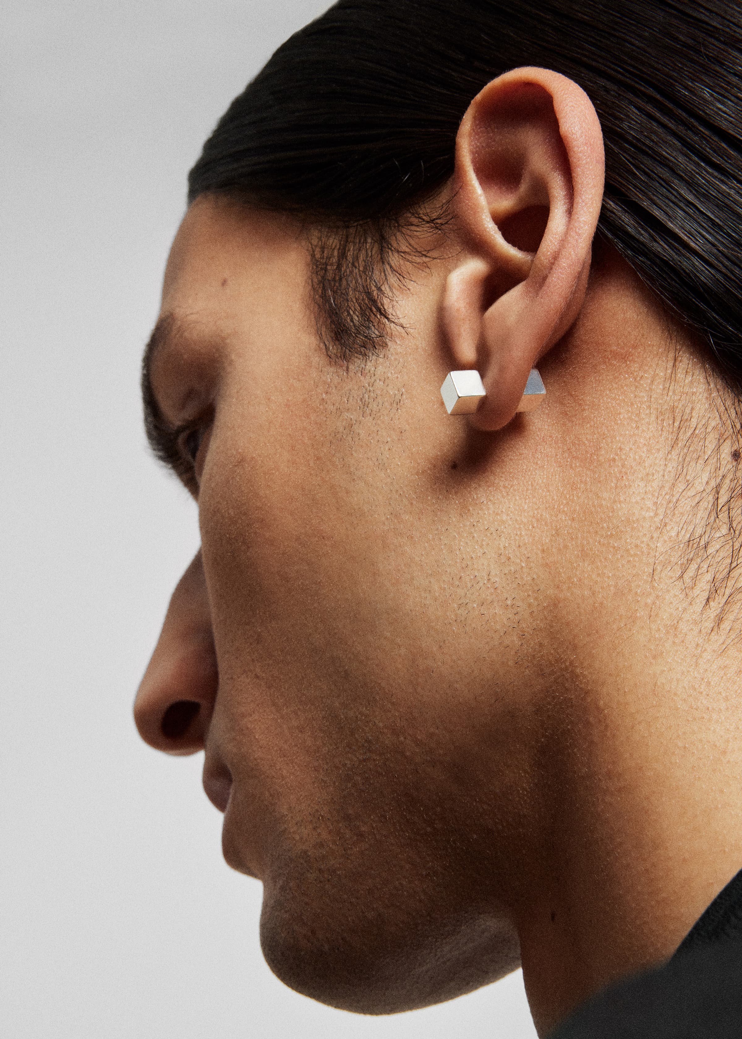 Square earring stud