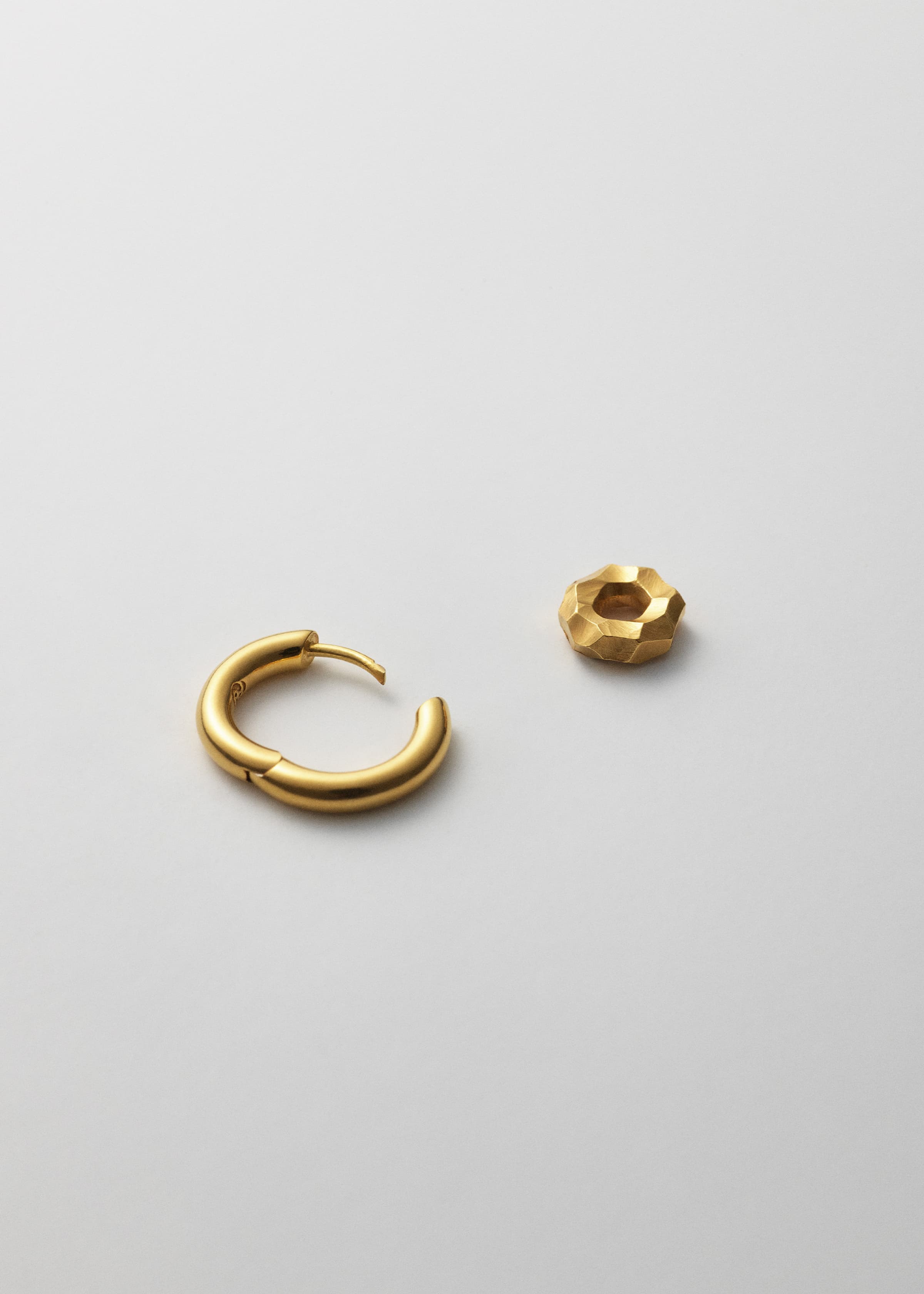 System earring donut