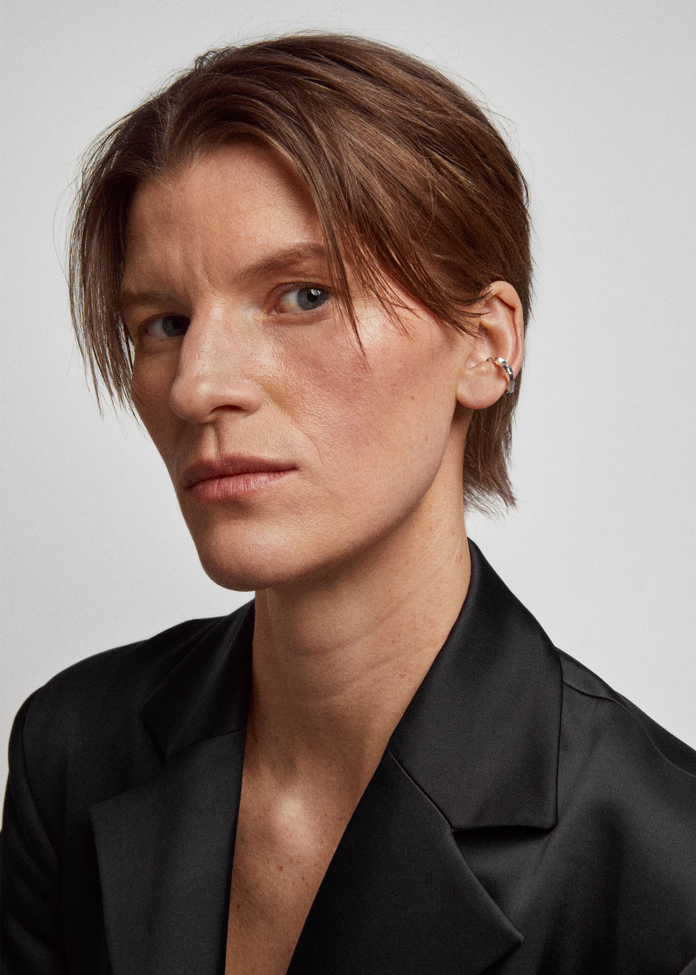 Almost ear cuff thin